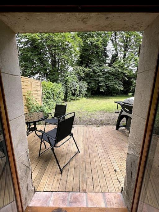 Superbe Appartement Cosy Avec Jardin Nîmes Exterior photo